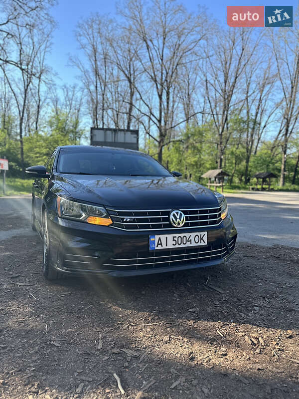 Седан Volkswagen Passat 2017 в Фастові