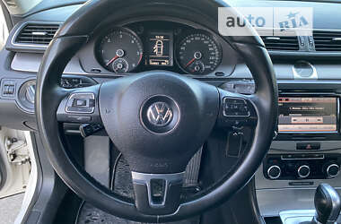 Седан Volkswagen Passat 2013 в Смеле