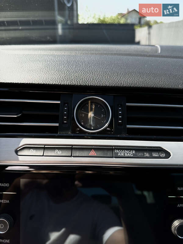 Седан Volkswagen Passat 2017 в Хмельницком