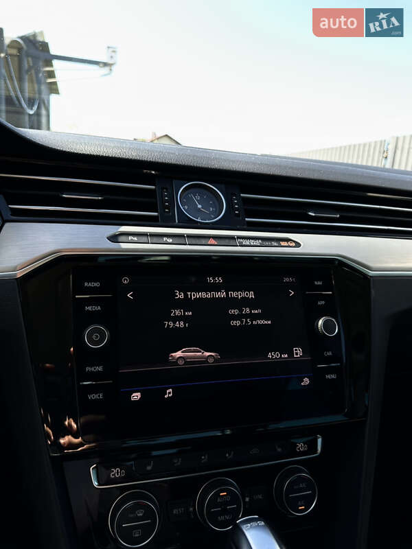 Седан Volkswagen Passat 2017 в Хмельницком