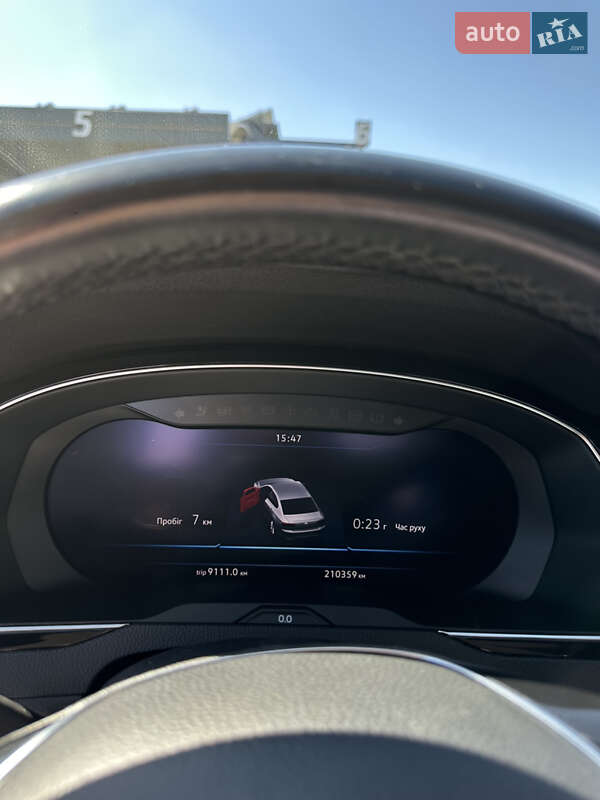 Седан Volkswagen Passat 2017 в Хмельницком