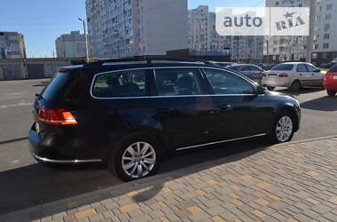 Универсал Volkswagen Passat 2011 в Чернигове