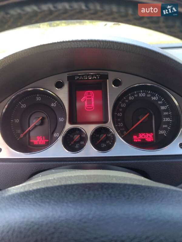 Універсал Volkswagen Passat 2007 в Вінниці