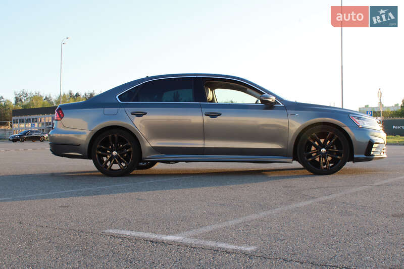 Седан Volkswagen Passat 2017 в Киеве