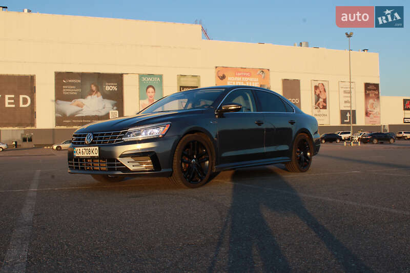 Седан Volkswagen Passat 2017 в Киеве