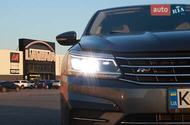 Седан Volkswagen Passat 2017 в 