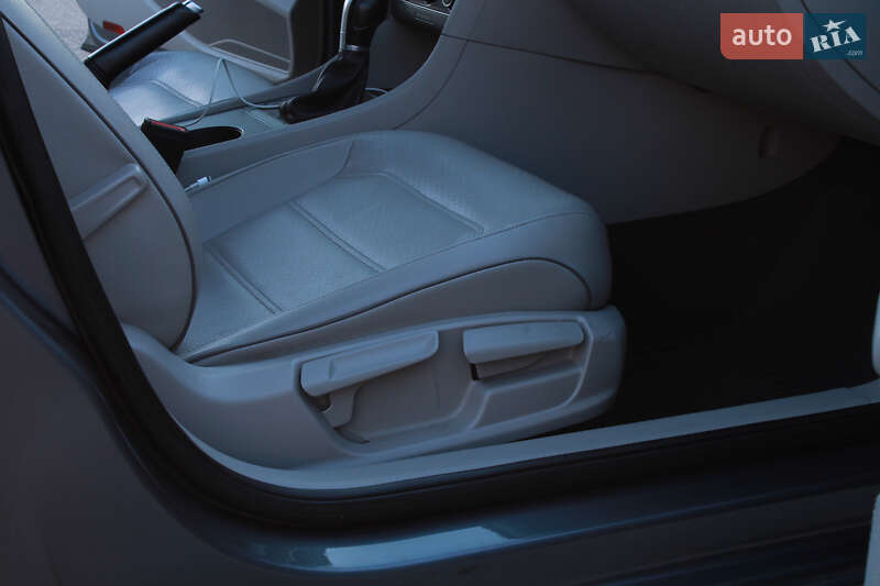 Седан Volkswagen Passat 2017 в Киеве