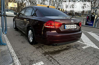 Седан Volkswagen Passat 2013 в Києві