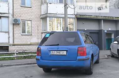 Универсал Volkswagen Passat 1998 в Киеве