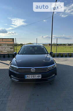 Универсал Volkswagen Passat 2018 в Хусте