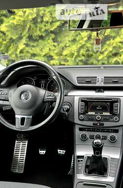 Универсал Volkswagen Passat 2014 в Кицмани