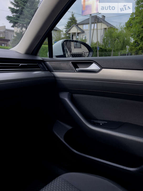 Универсал Volkswagen Passat 2017 в Кременчуге