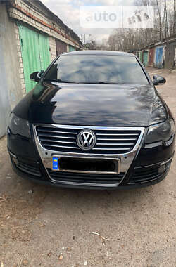 Седан Volkswagen Passat 2006 в Чернигове