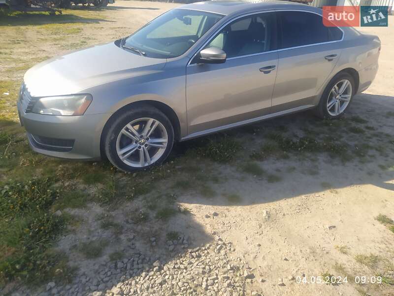 Седан Volkswagen Passat 2013 в Лановцах