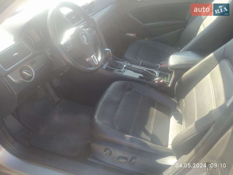Седан Volkswagen Passat 2013 в Лановцах