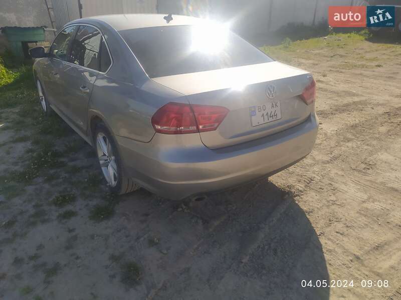 Седан Volkswagen Passat 2013 в Лановцах
