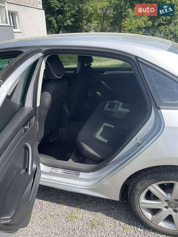 Седан Volkswagen Passat 2015 в Шептицькому фото 8 Седан Volkswagen Passat 2015 в Шептицькому