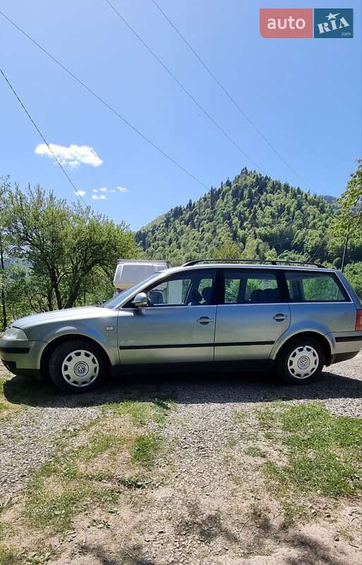 Универсал Volkswagen Passat 2004 в Сколе