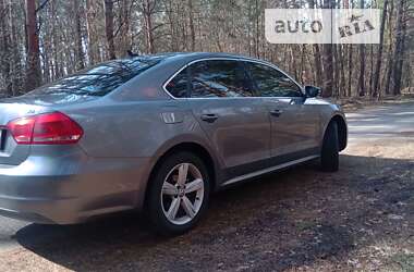 Седан Volkswagen Passat 2012 в Бучі