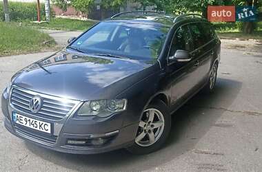 Універсал Volkswagen Passat 2008 в Дніпрі