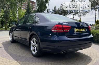 Седан Volkswagen Passat 2013 в Львове