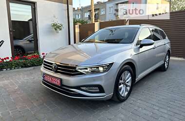 Універсал Volkswagen Passat 2020 в Луцьку