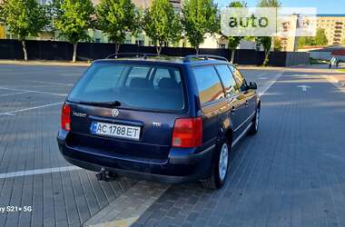 Універсал Volkswagen Passat 1998 в Луцьку