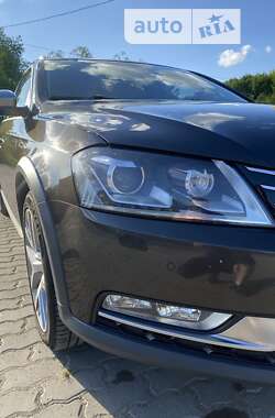 Універсал Volkswagen Passat 2013 в Стебнику