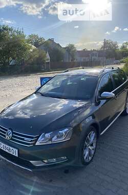 Універсал Volkswagen Passat 2013 в Стебнику