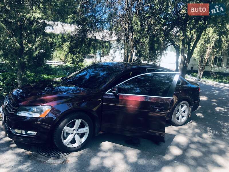 Седан Volkswagen Passat 2012 в Кременчуге