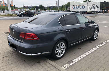 Седан Volkswagen Passat 2011 в Рівному