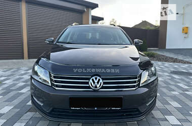 Універсал Volkswagen Passat 2012 в Хмельницькому