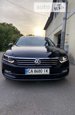 Универсал Volkswagen Passat 2015 в Киеве