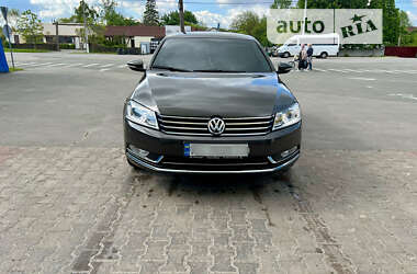 Седан Volkswagen Passat 2014 в Борисполі