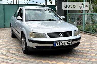 Седан Volkswagen Passat 1999 в Біляївці