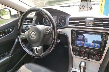 Седан Volkswagen Passat 2013 в Краснограде