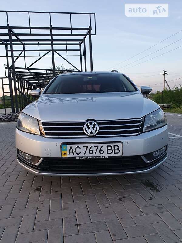 Универсал Volkswagen Passat 2013 в Луцке