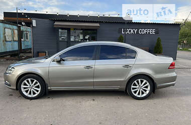 Седан Volkswagen Passat 2013 в Чернигове