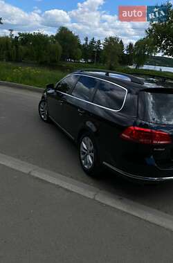 Універсал Volkswagen Passat 2013 в 
