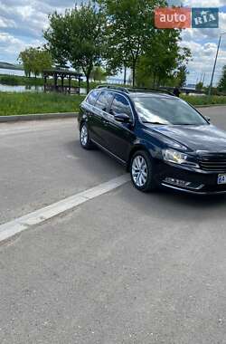 Універсал Volkswagen Passat 2013 в 