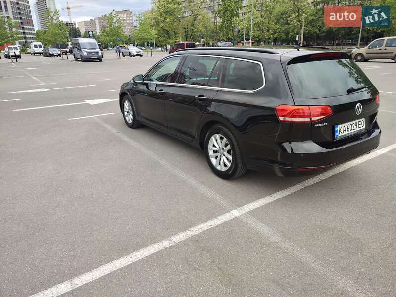 Универсал Volkswagen Passat 2017 в Киеве
