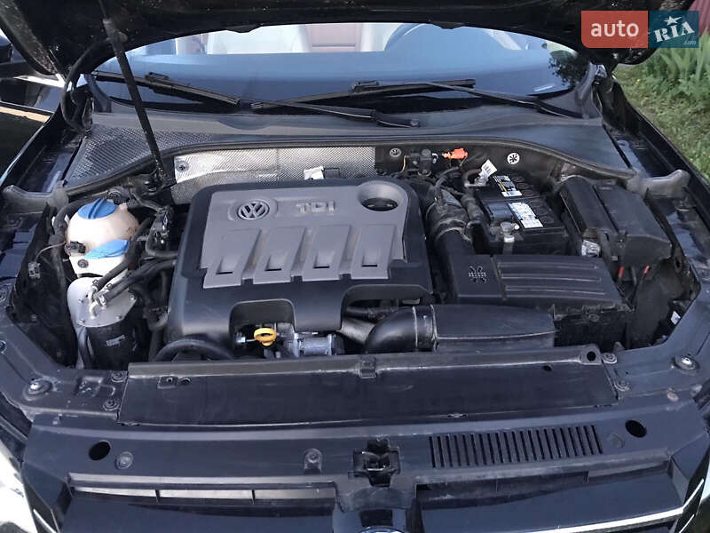 Седан Volkswagen Passat 2014 в Хмільнику
