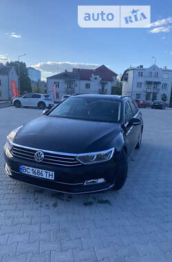 Универсал Volkswagen Passat 2017 в Львове