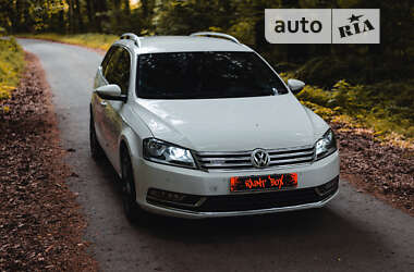 Универсал Volkswagen Passat 2012 в Хмельницком