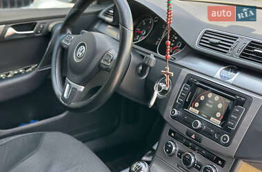 Седан Volkswagen Passat 2013 в 