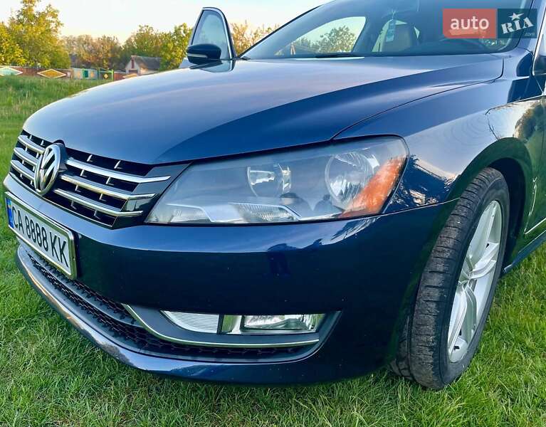 Седан Volkswagen Passat 2012 в Черкассах