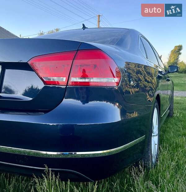 Седан Volkswagen Passat 2012 в Черкассах