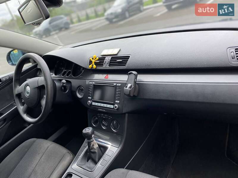 Универсал Volkswagen Passat 2006 в Чернигове