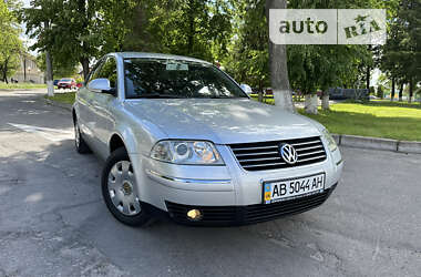 Седан Volkswagen Passat 2005 в Виннице