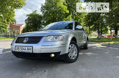 Седан Volkswagen Passat 2005 в Виннице